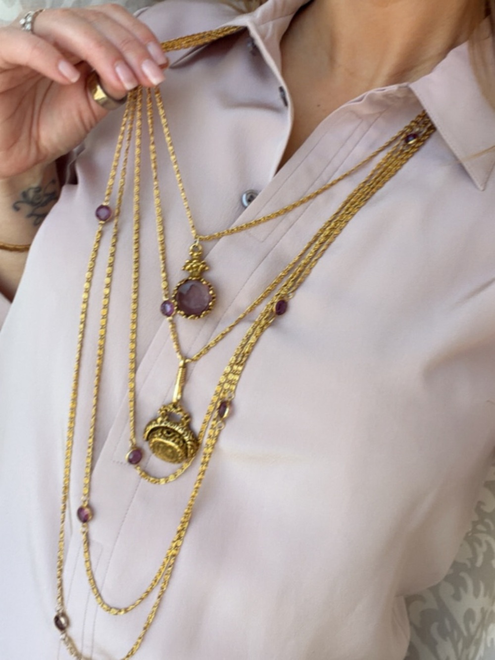 Vintage 60s Goldette 5 Strand Gold Necklace Purple Glass Intaglio Cameo Pendant